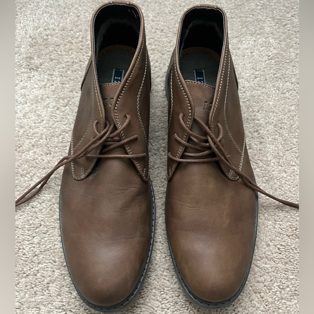 IZOD men’s shoes size 11
